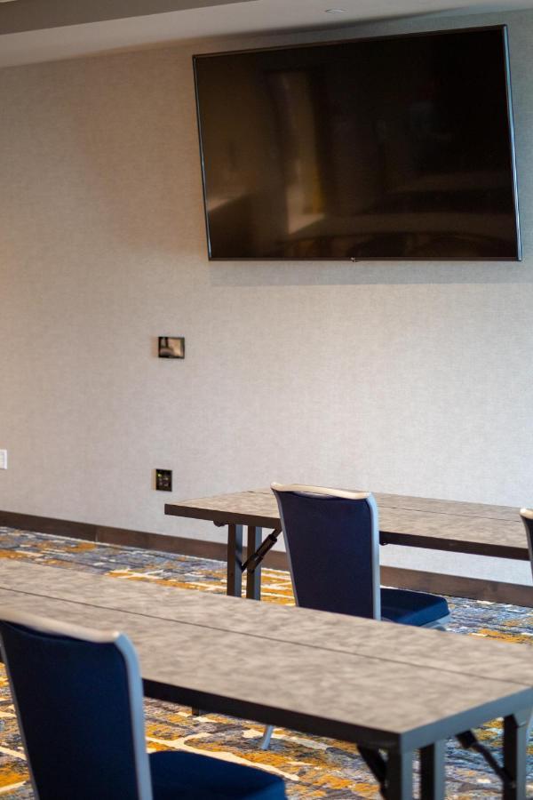 Hyatt Place Altoona/Des Moines Exterior photo